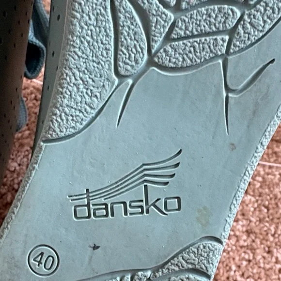 Dansko Orli Perforated Women’s Leather Sneakers Aqua Blue  Sz: 40 EU;  EUC - Picture 5 of 9